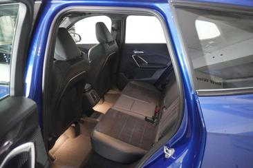 BMW X1 18i SDrive — photo 8