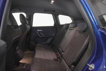 BMW X1 18i SDrive — photo 10