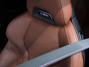 BMW M4 Competition XDrive — photo 21