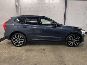Volvo XC60 B5 R-Design — photo 5