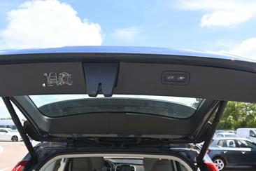 Volvo XC90 B5 Plus — photo 11