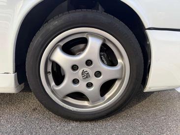 Porsche 964 CARRERA 4 — photo 13