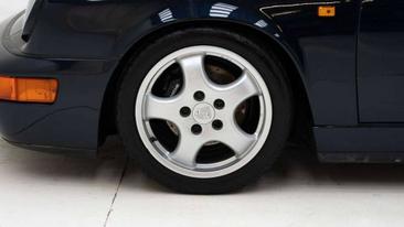 Porsche 964 CARRERA 4 — photo 12