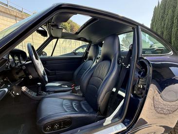 Porsche 993 Carrera 4S — photo 8