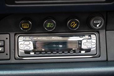 Porsche 964 CARRERA 4 — photo 22