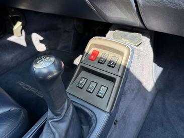 Porsche 993 Carrera 4S — photo 17