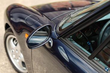 Porsche 993 CARRERA 4 — photo 13