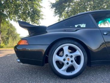 Porsche 993 Carrera — photo 10