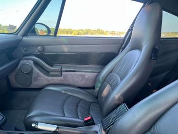 Porsche 993 Carrera — photo 17