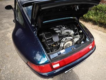 Porsche 993 CARRERA 4 — photo 28