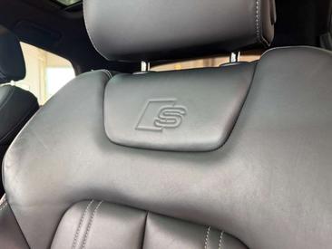 Audi E-tron Sportback — photo 14