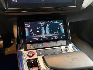 Audi E-tron Sportback — photo 22