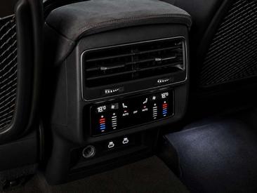 Audi RSQ8 — photo 24