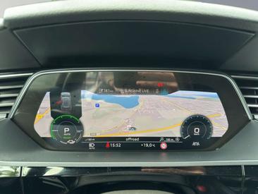 Audi E-tron Sportback S Line 55 — photo 12
