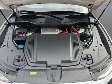 Audi E-tron Sportback S Line 55 — photo 20