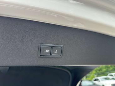 Audi E-tron Sportback S Line 55 — photo 22