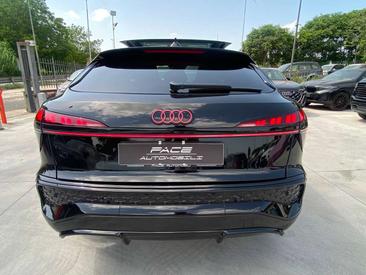 Audi Q3 S Line Sportback — photo 12