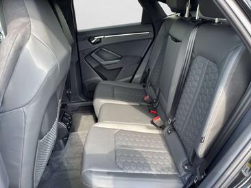 Audi RSQ3 2.5 TFSI — photo 14