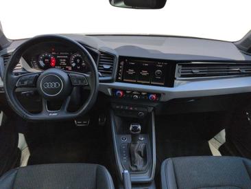 Audi A1 S Line 40 TFSI — photo 10