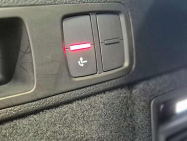 Audi Q5 S Line 45 TFSI — photo 27
