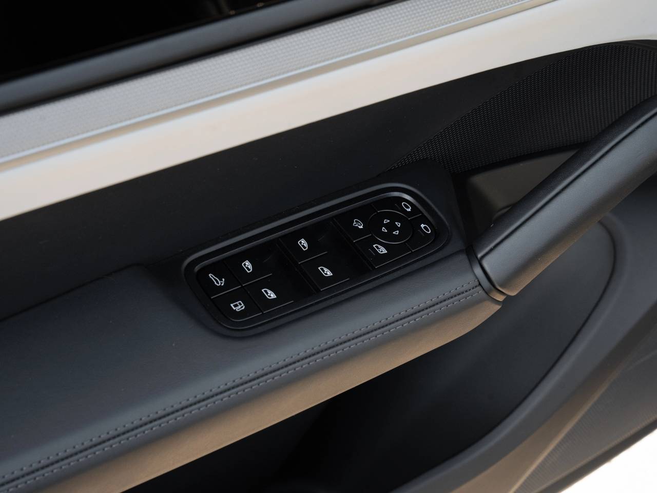 Porsche Cayenne III ph2 E-Hybrid - 2023 - Joinsteer - #16