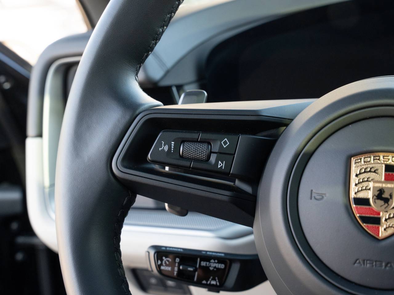 Porsche Cayenne III ph2 E-Hybrid - 2023 - Joinsteer - #24