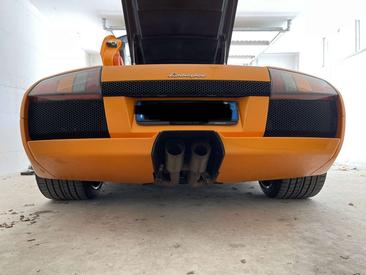 Lamborghini Murciélago Coupé — photo 5