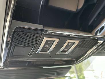 Land Rover Range Rover Velar D300 Autobiography — photo 24