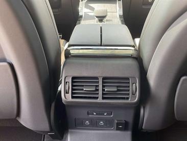 Land Rover Range Rover Velar D300 Autobiography — photo 26