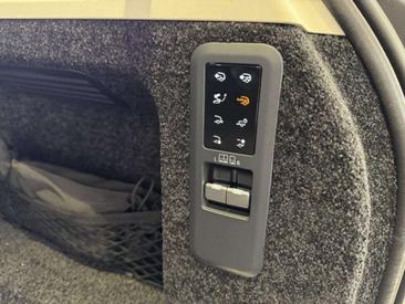 Land Rover Range Rover D350 Autobio Hot-Stone MM SHZ 23" HUD Noir — photo 19
