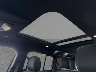 Land Rover Defender 110 D250 X-Dynamic SE PANO AHK — photo 14