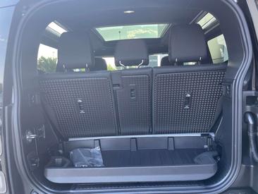 Land Rover Defender 90 X-Dynamic SE 3.0D L6 MHEV AWD Aut. 250 — photo 17