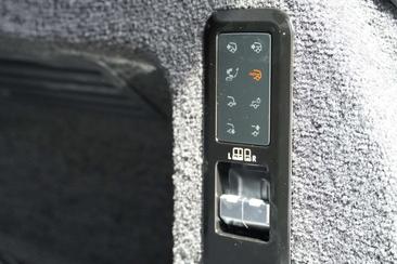 Land Rover Range Rover Noir D350 SV LWB AWD — photo 15