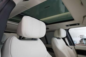 Land Rover Range Rover Autobiography P550e — photo 4
