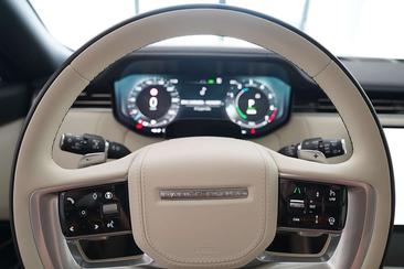 Land Rover Range Rover Autobiography P550e — photo 14