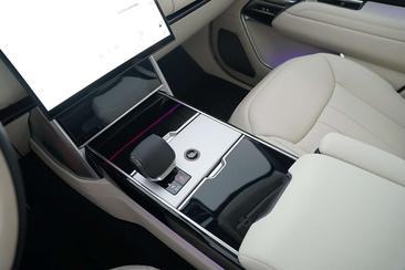 Land Rover Range Rover Autobiography P550e — photo 20