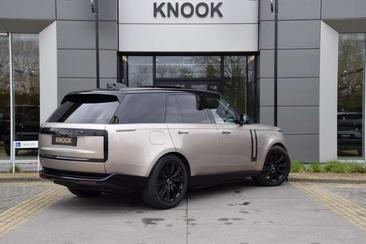 Land Rover Range Rover P550e Autobiography PHEV — photo 3