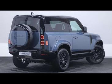 Land Rover Defender 90 D200 X-Dynamic SE AWD Auto — photo 4