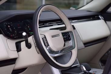 Land Rover Range Rover P550e Autobiography PHEV — photo 38