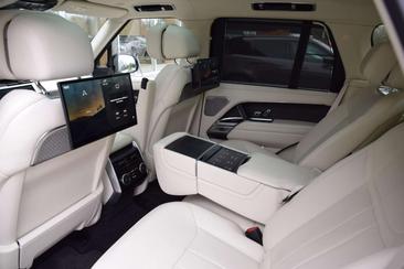 Land Rover Range Rover P550e Autobiography PHEV — photo 40