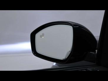Land Rover Discovery Sport D200 Dynamic S AWD Auto — photo 28