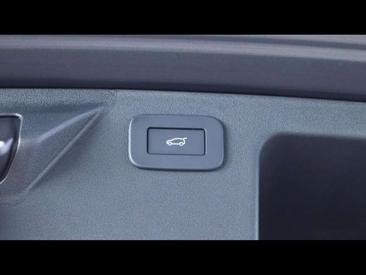 Land Rover Discovery Sport D200 Dynamic S AWD Auto — photo 31