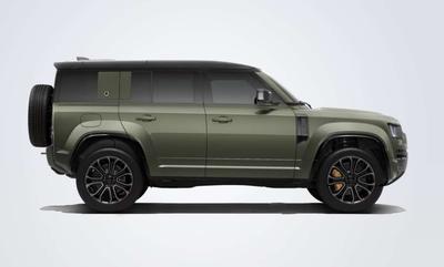 Land Rover Defender Woolstone Green Vert P540 V8 AWD