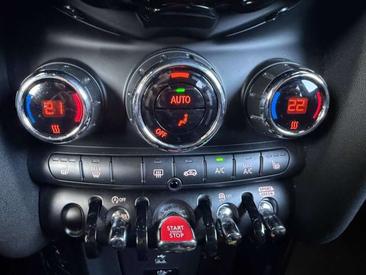 Mini Hatch Cooper S — photo 11