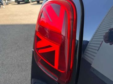 Mini Hatch Cooper S — photo 20