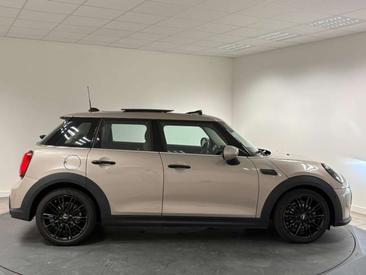 Mini Cooper E — photo 5