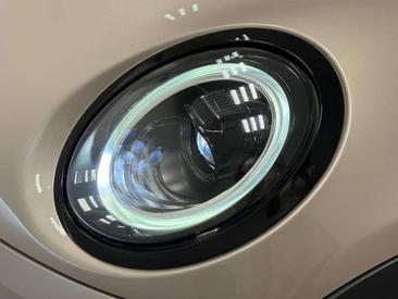 Mini Cooper E — photo 8