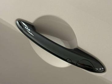 Mini Cooper E — photo 9
