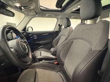 Mini Cooper E — photo 11