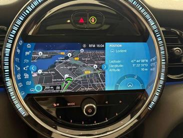 Mini Cooper E — photo 14